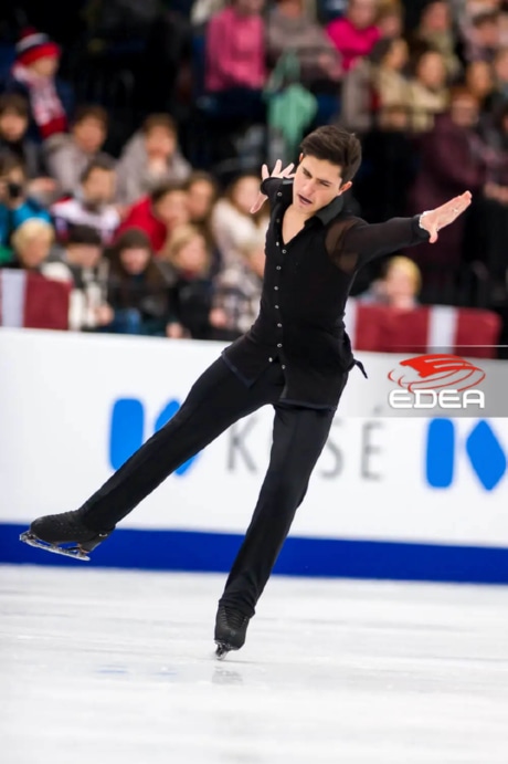 Ice Gallery Skates U.S.